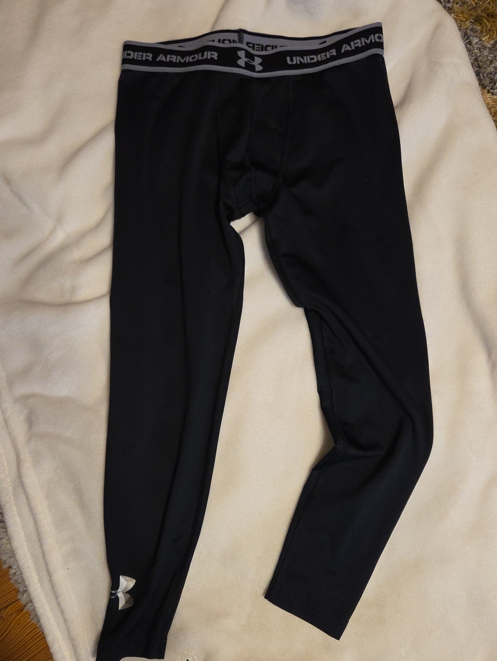 Under Armour Cold Gear Black Leggings with Gray Waistband and Logo